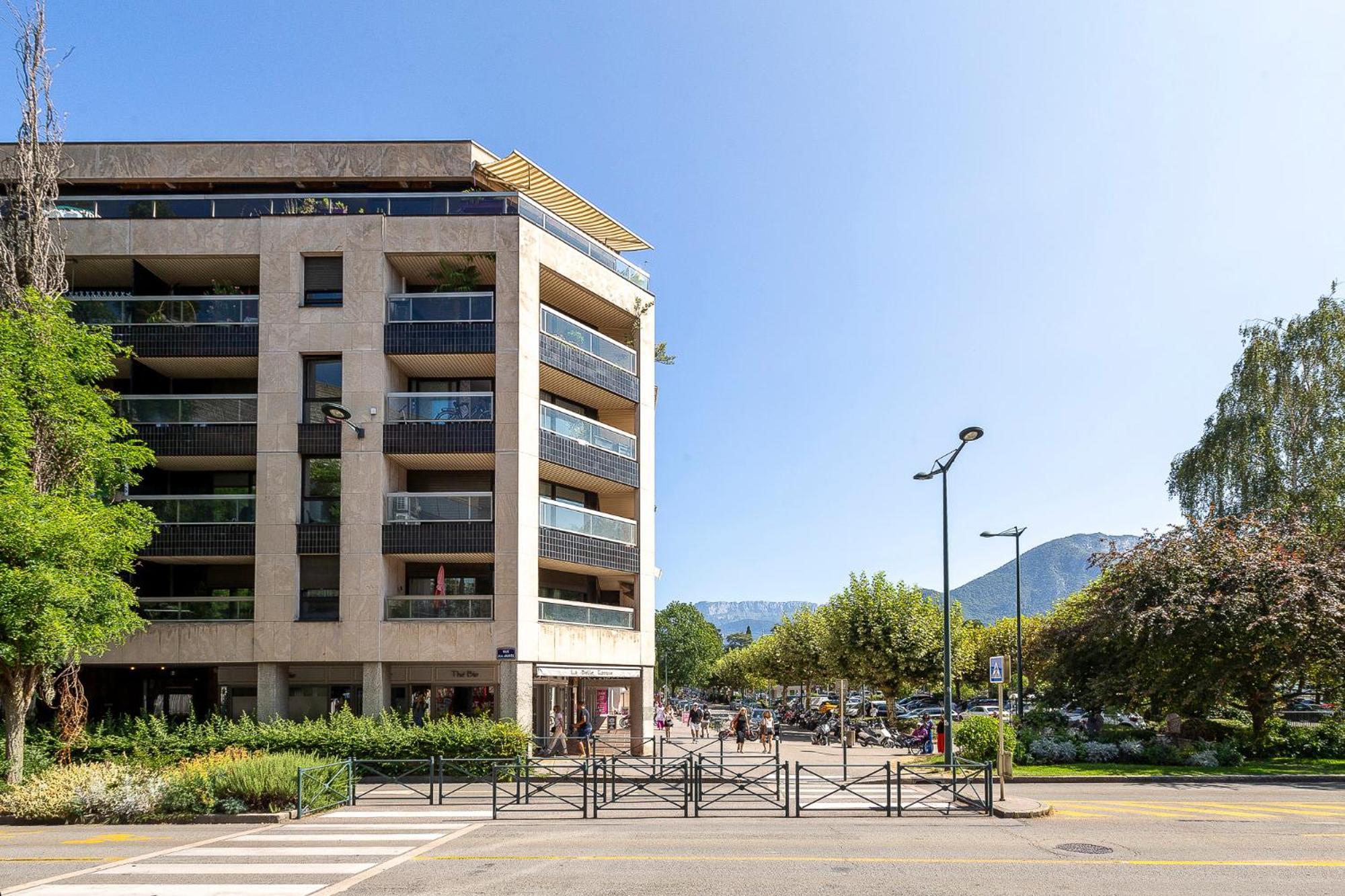 Appartement Moderne Au Coeur D'Annecy - A Deux Pas Du Lac Et De La Vieille Ville 外观 照片